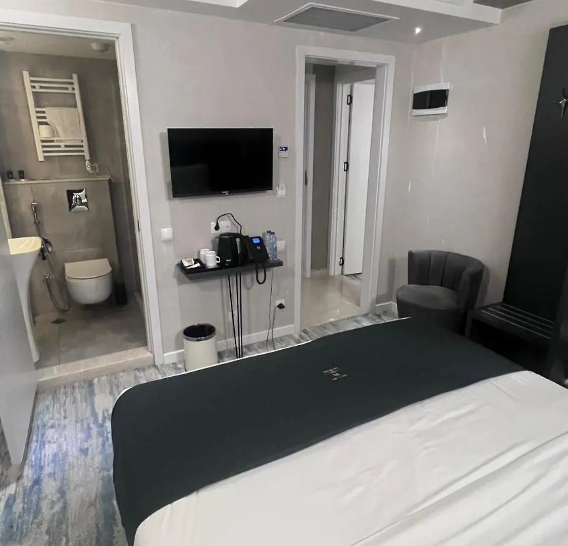 Mi24T Hotel Tbiliszi 4*,