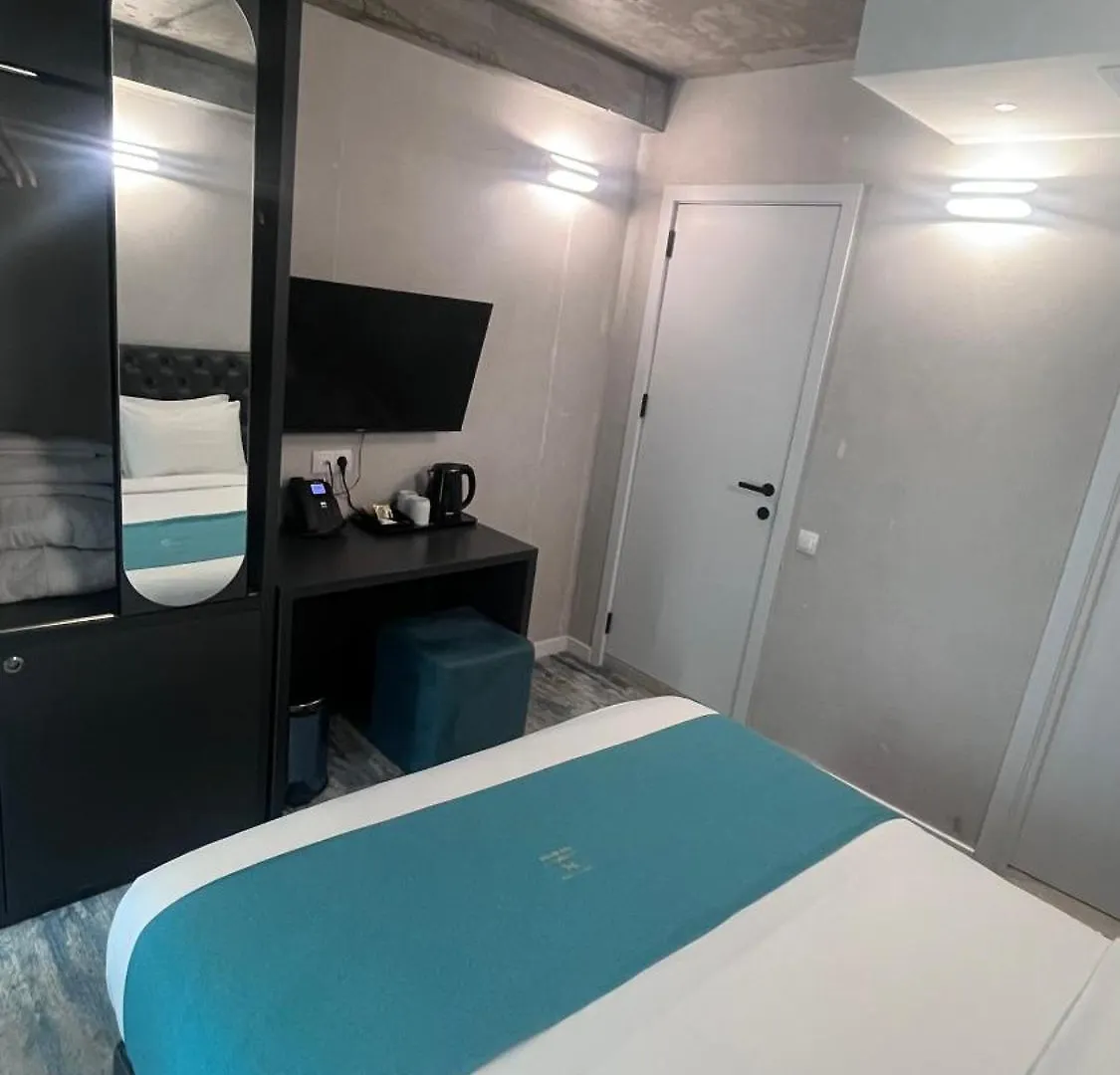 ****  Mi24T Hotel Tbiliszi Grúzia