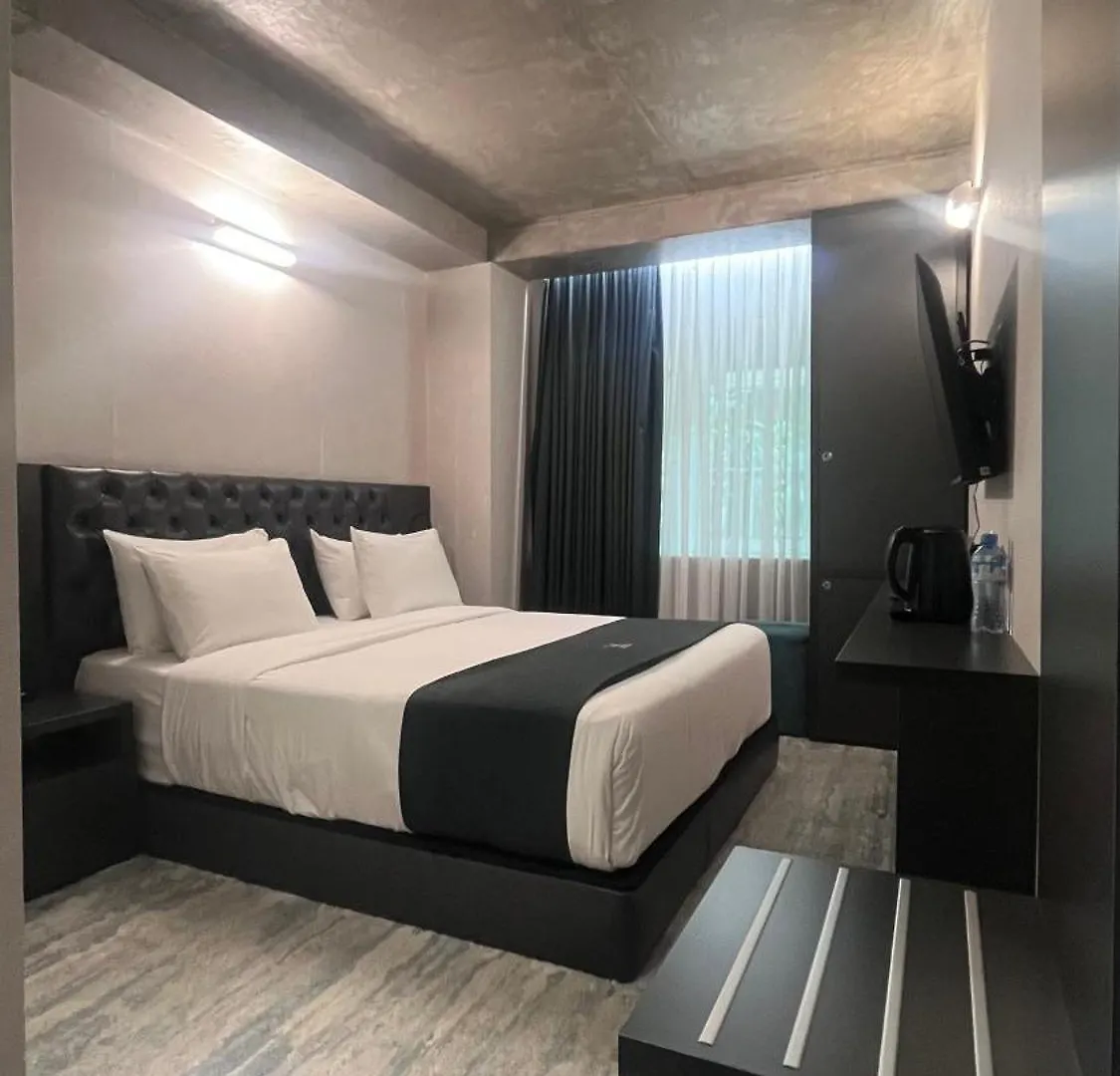 Mi24T Hotel Tbiliszi 4*,