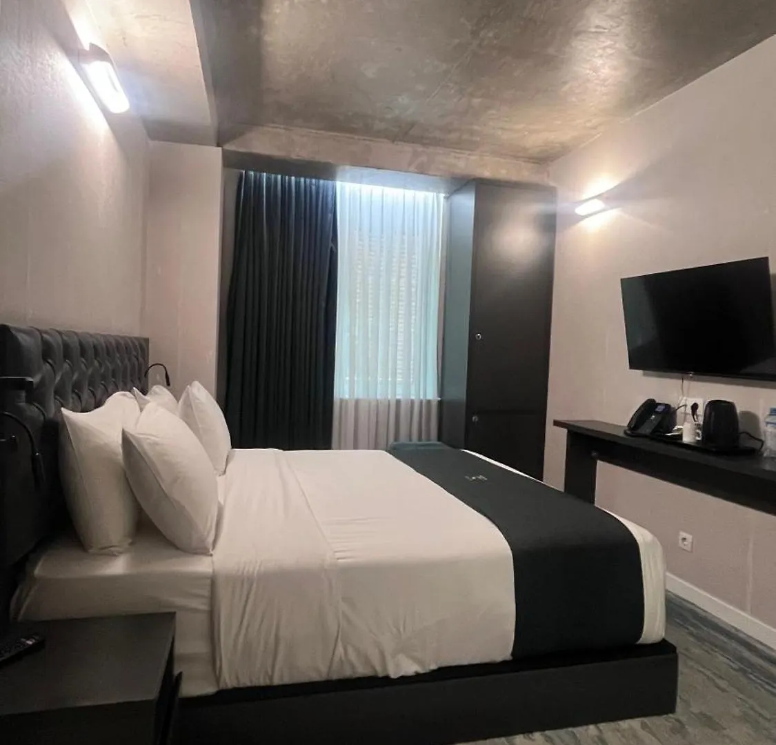 Mi24T Hotel Tbiliszi 4*,